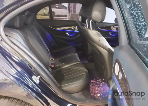 2017 Mercedes-Benz E 300 4Matic z USA, uszkodzony, nr VIN WDDZF4KB2HA049191